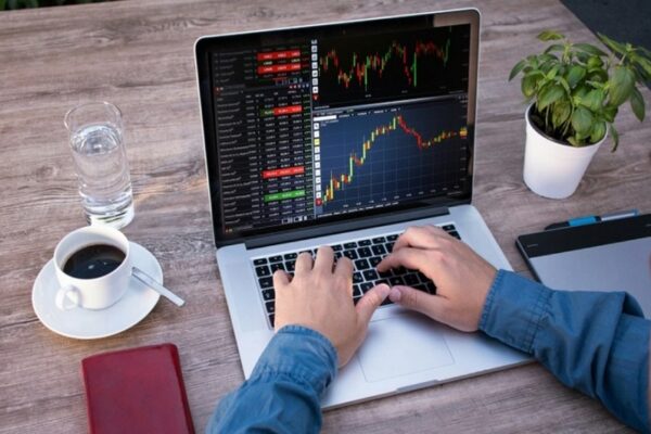 What is a carry trade in forex?