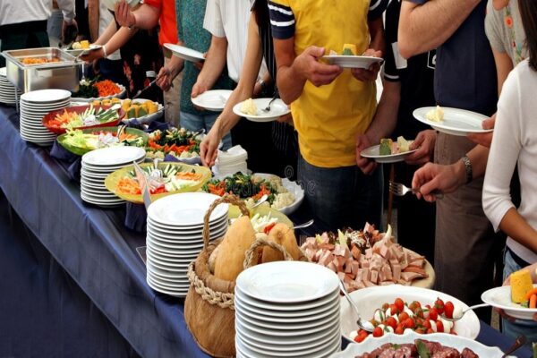 Amazing Benefits of Corporate Caterers