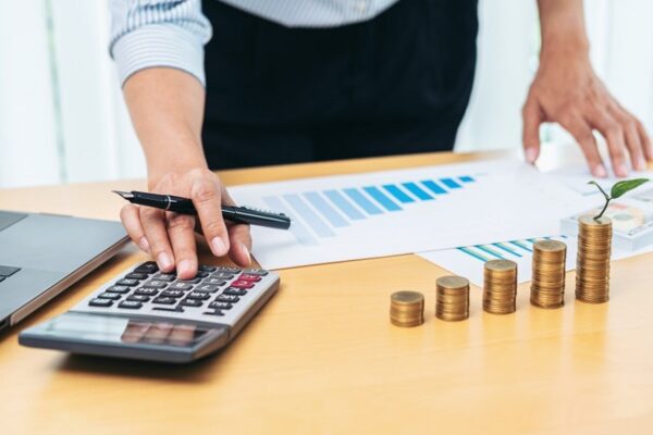 Effective Monthly Investment Habits for Future Financial Stability